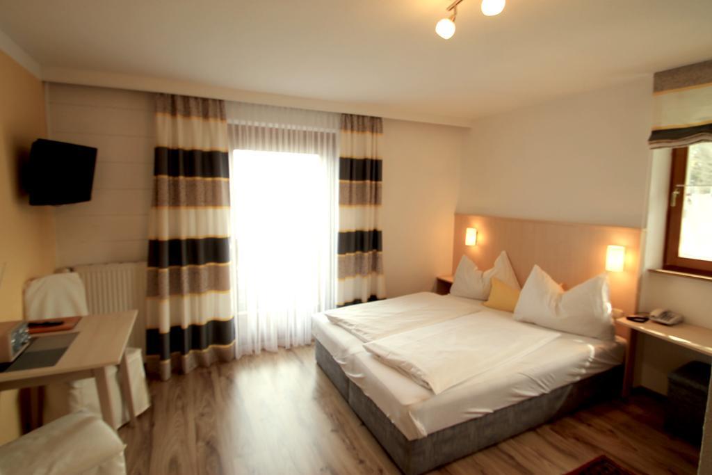 Seepension Neubacher Kg Nussdorf am Attersee Dış mekan fotoğraf